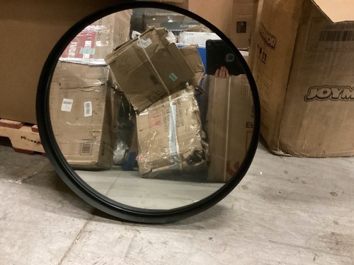 Round Mirror - Lot 568