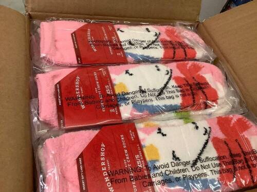 Lot of (12) Pairs of Super Soft Crew Socks, XSmall/Small, Appears New - Lot 408