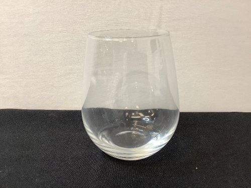 Set of 8 Stemless Wine Glasses - Lot 282