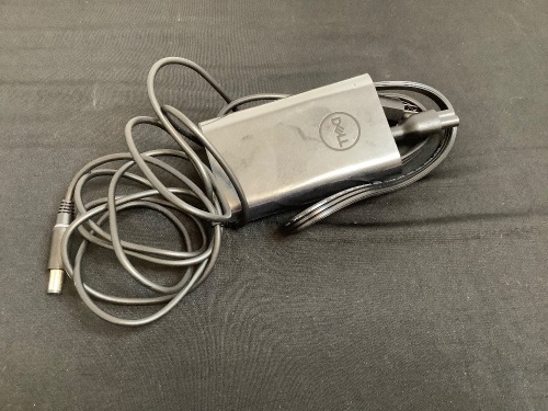 Dell 65 W AC/DC Adapter - Lot 431