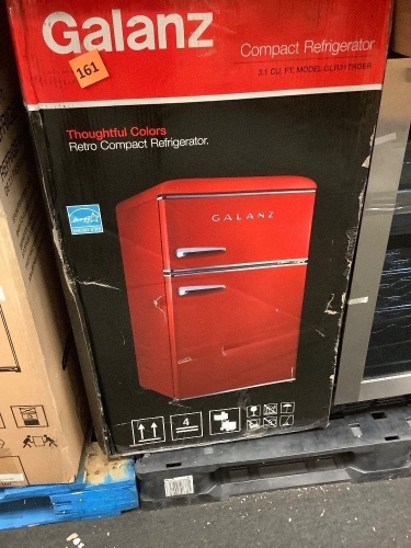 Galanz3.1 cu. ft. Retro Mini Fridge with Dual Door True Freezer in Red - Lot 161