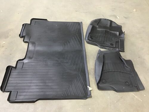 Quakeworld Floor Mats for Ford  - Lot 867