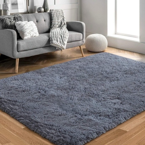 IDECLITY Faux Fur Area Rug 5' x 8' - New  - Lot 756