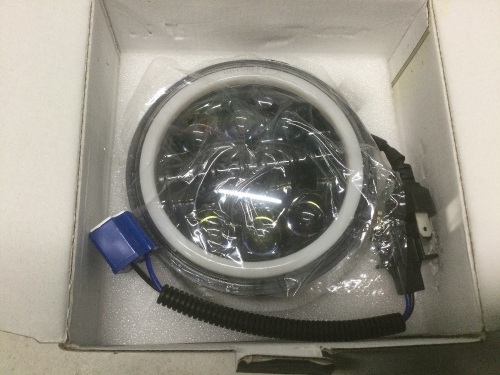 5.75" Round Headlight - New - Lot 563