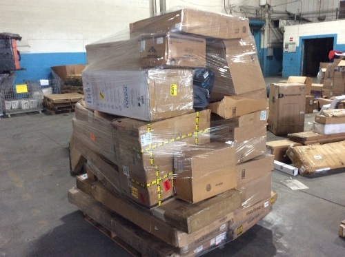 Salvage Pallet. Items Will Be Damaged or Incomplete.  - Lot 545
