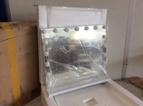 Hollywood Vanity Mirror - Appears New  - Lot 770