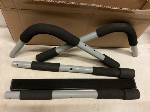 Pull-Up Bar - Lot 108