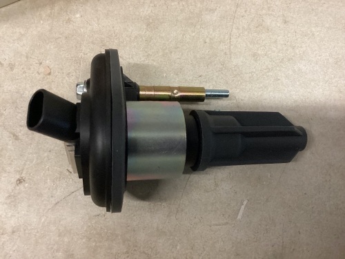ACDelco 12V Ignition Coil - Lot 194