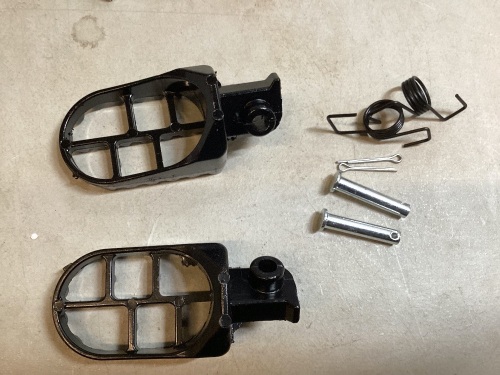 2x Black Aluminum Motorcycle Foot Pegs for Honda Yamaha 50/70/110cc - Lot 290