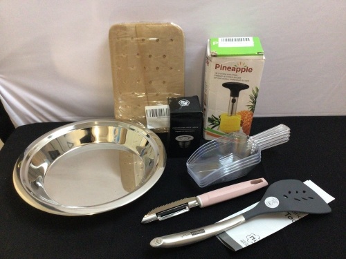 Bundle of Kitchen Items - Lot 142