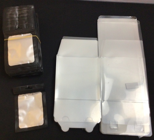 Bundle of Holographic Bags & 6" Clear Plastic Foldable Boxes - Lot 203