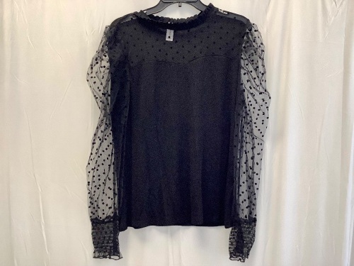 Womens Polka Dot Puffy Sleeve Top, Size XL - Lot 273