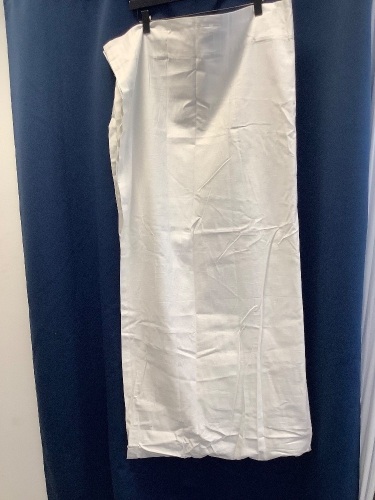 Lot of (4) 46.5"x106" Curtains - Lot 443