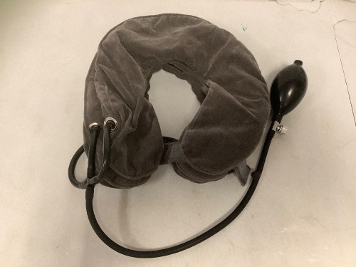 Travel Pillow, Adjustable W/ Pump, 9" x 11" - Lot 312