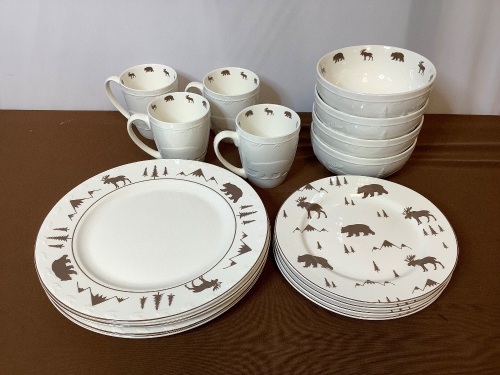 16pc Dinnerware Set - Lot 216