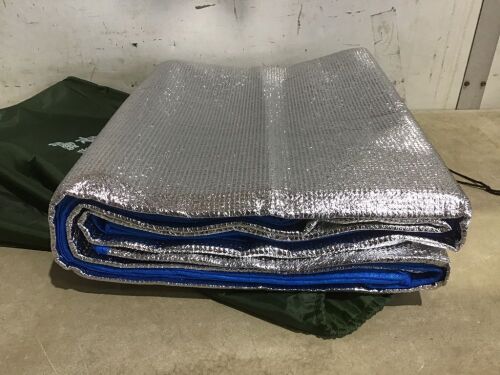 Double Side Waterproof Thermal Picnic Blanket  - Lot 370