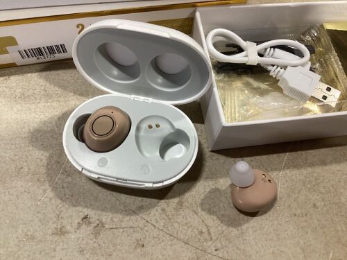 Rechargeable Hearing Aids with Carrying Case - Lot 874