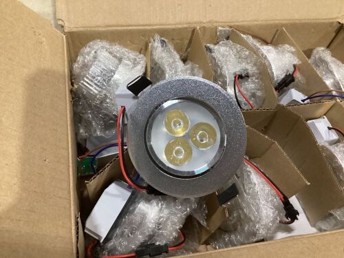 Lot of (10) Under Cabinet LED Downlights - Lot 838