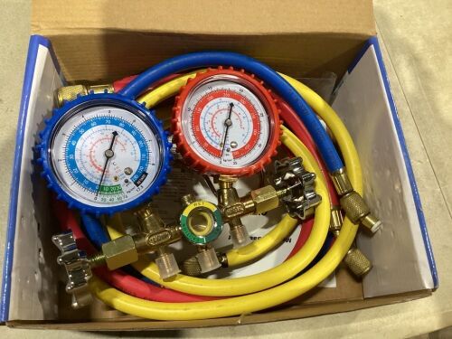 Manifold Gauge Set  - Lot 211