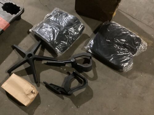 Office Chair  - Lot 444