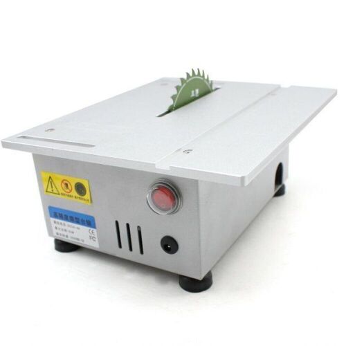 Benchtop Mini Table Saw  - Lot 681