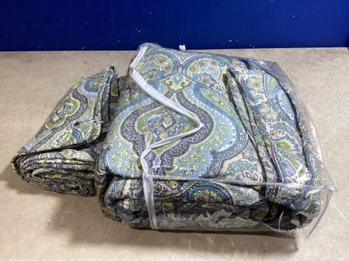 Bedding Set, Unknown Size  - Lot 1105