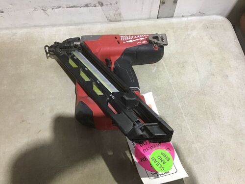 Milwaukee M18 FUEL 18-Volt Lithium-Ion Brushless Cordless Gen II 15-Gauge Angled Finish Nailer - For Parts or Repair  - Lot 348
