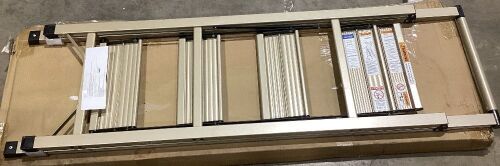 Ultraslim 4-Step Ladder - Lot 705