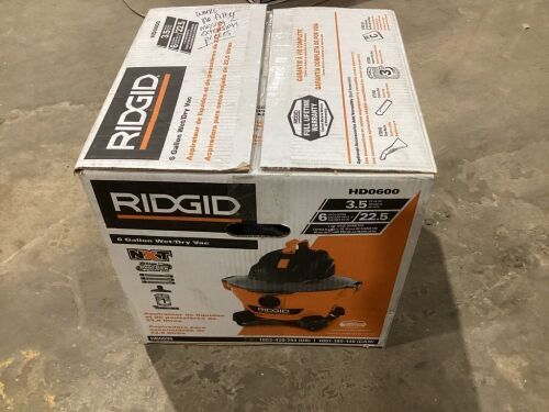 RIGID 6 Gallon 3.5 Peak HP NXT Wet/Dry Shop Vacuum with Filter, Locking Hose - Missing Filter & Nozzle Attachment  - Lot 993