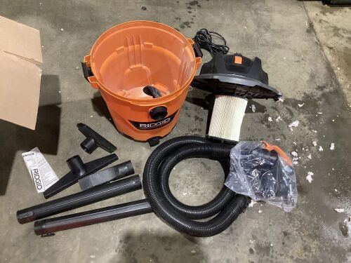 12 Gallon 5.0 Peak HP NXT Wet/Dry Shop Vacuum with Filter, Locking Hose and Accessories - Lot 778