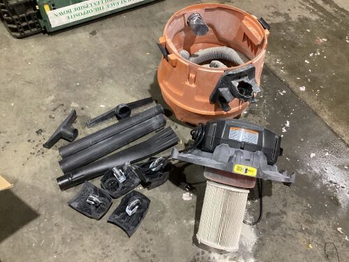 RIGID 16 Gallon 6.5 Peak HP NXT Wet/Dry Shop Vacuum with Detachable Blower, Filter, Locking Hose - Missing 1 Attachment - Lot 1074