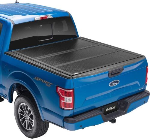 Gator EFX Hard Tri-Fold Truck Bed Tonneau Cover for 2015 - 2020 Ford F-150 5' 7" Bed  - Lot 39
