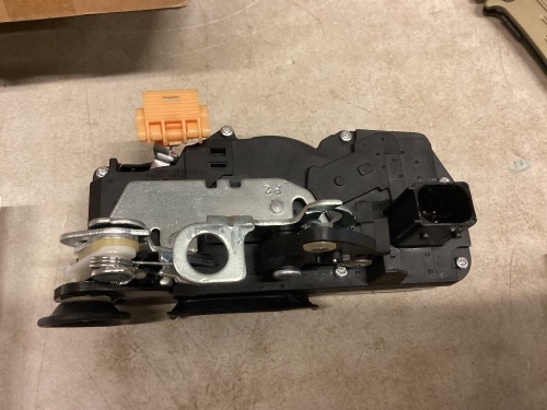 Door Lock Actuator Latch Rear Passenger Side Right For 07-09 GM SUV - Lot 166