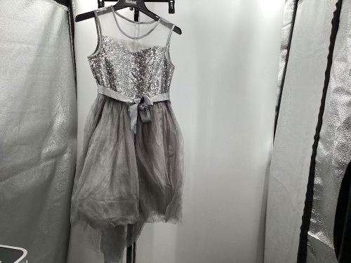 Sunny Fashion Sequin & Tulle Party Dress, Children's 14 - Lot 265