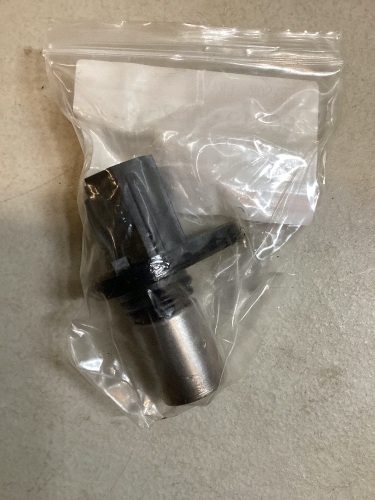 Toyota Crank Sensor 90919-05026 - Lot 323