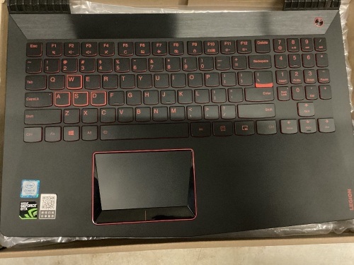 Upper Case Palmrest Keyboard AP13B00 For Lenovo IdeaPad Y520-151KBN - Lot 332