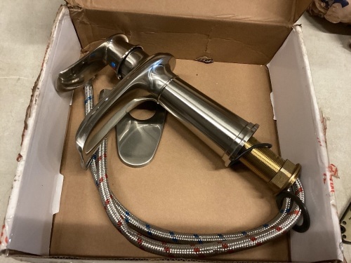Sink Faucet - Lot 464