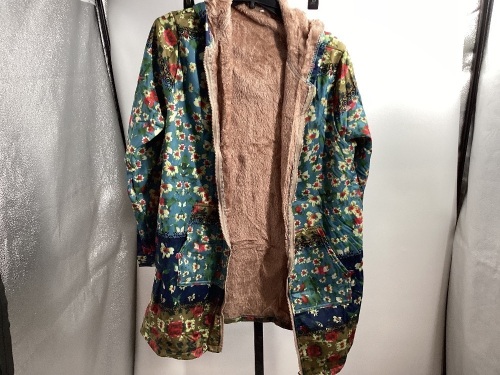 Women's Lined Hoodie, 2XL - Lot 240