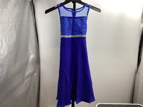 Children's Dress, Size 6 - Lot 111
