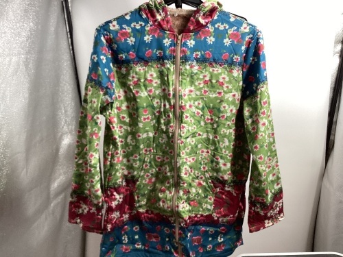 Women's Hoodie, 3XL - Lot 191