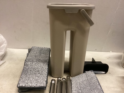 Mop System, Mop/Pads/Bucket - Lot 489