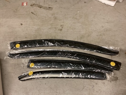 Set of 4 Doorvisors - Lot 626
