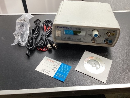 FY3200S 24MHz Digital DDS 2 Channel Arbitrary Function Signal Generator Meter - Lot 511