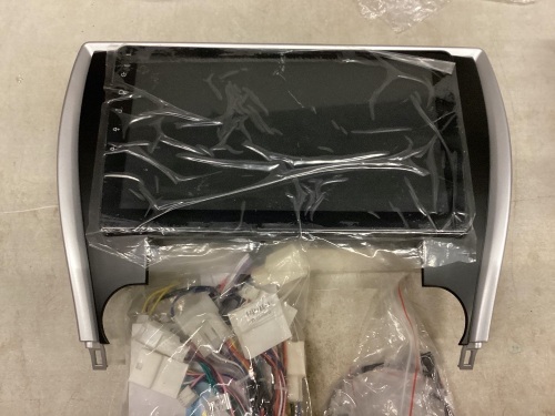 Android Interface Touch Screen Car Stereo - Lot 565