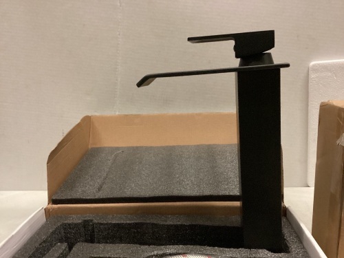 Waterfall Faucet, Drain Stopper - Lot 698