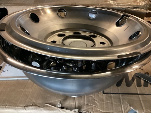 Wheel Simulator Dually Rim Liners - Lot 709