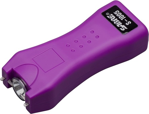 SABRE 2-in-1 Stun Gun and Flashlight - Lot 26