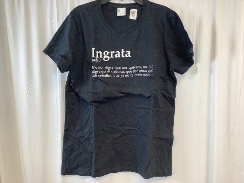 Ingrata T-Shirt, Womens M - Lot 345