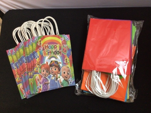 Paper Party Treat/Gift Bags - Lot 424