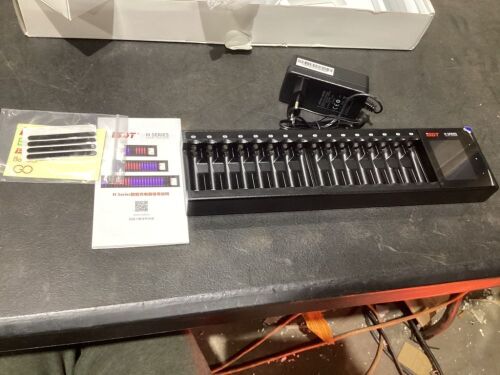 N16 LCD 16 Slot Battery Quick Charger - Non US Plug  - Lot 668
